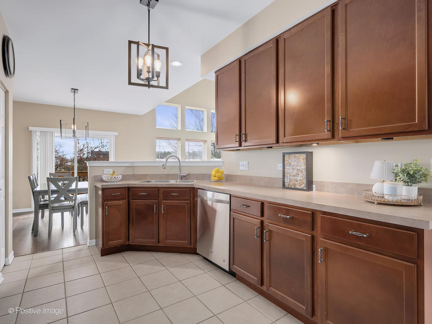 16429 Newcastle Way Lockport, IL 60441 - Photo 13 of 27