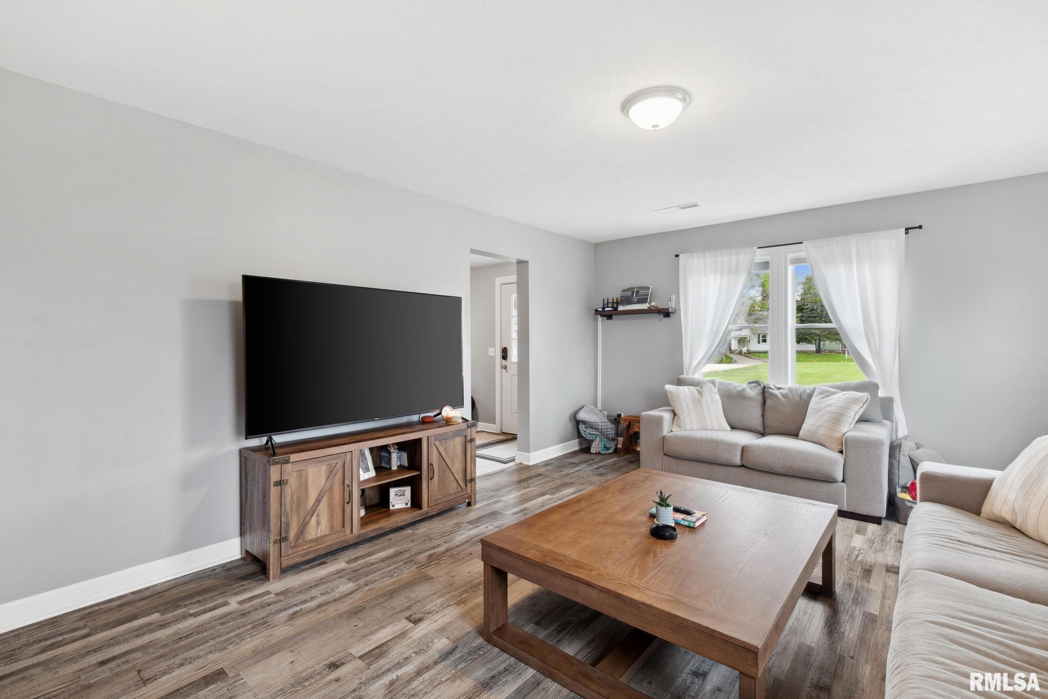 1003 Springfield Road East Peoria, IL 61611 - Photo 9 of 22 Gallery Image 9