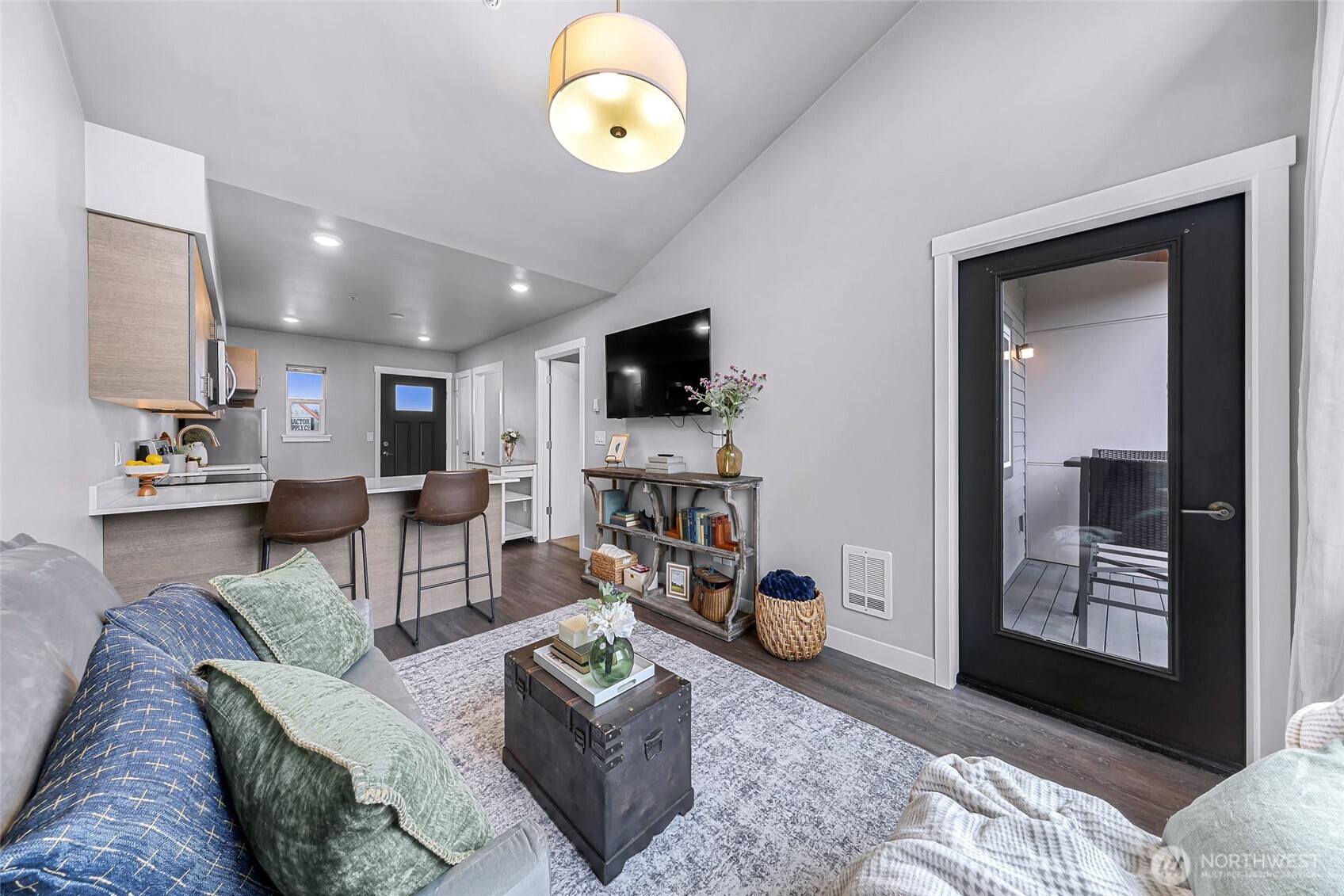 1882 Front Street, Unit 404 Lynden, WA 98264 - Photo 11 of 33