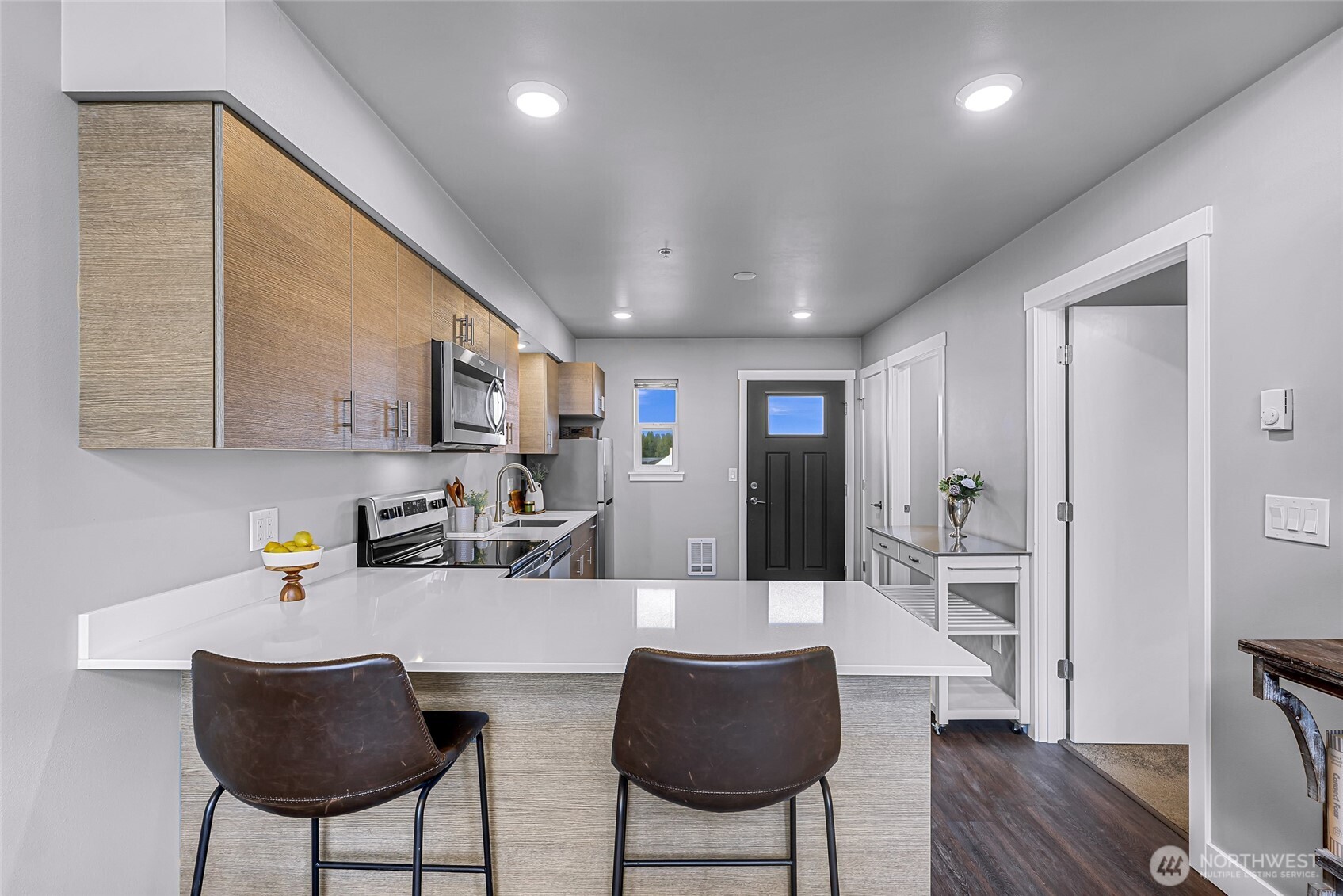 1882 Front Street, Unit 404 Lynden, WA 98264 - Photo 10 of 33