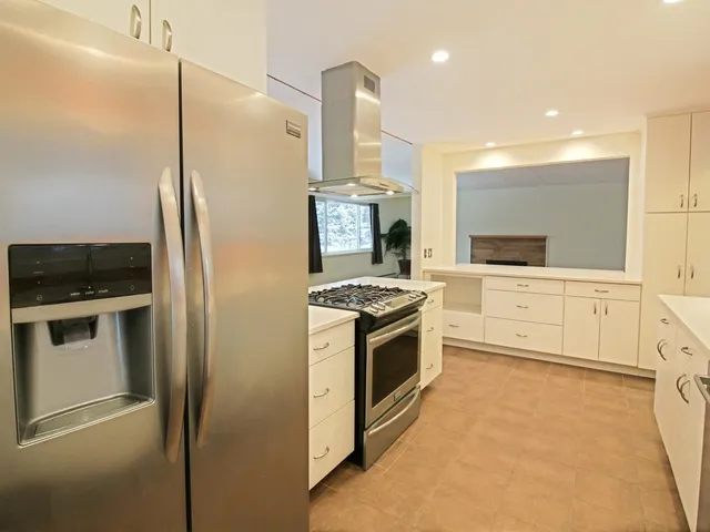 $619,000 | 248 Laurel Hill Drive, South Burlington, VT 05403