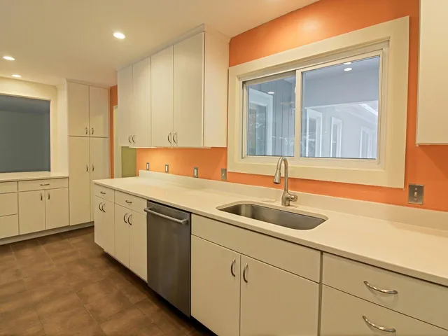 $619,000 | 248 Laurel Hill Drive, South Burlington, VT 05403