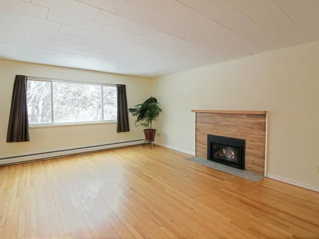 $619,000 | 248 Laurel Hill Drive, South Burlington, VT 05403