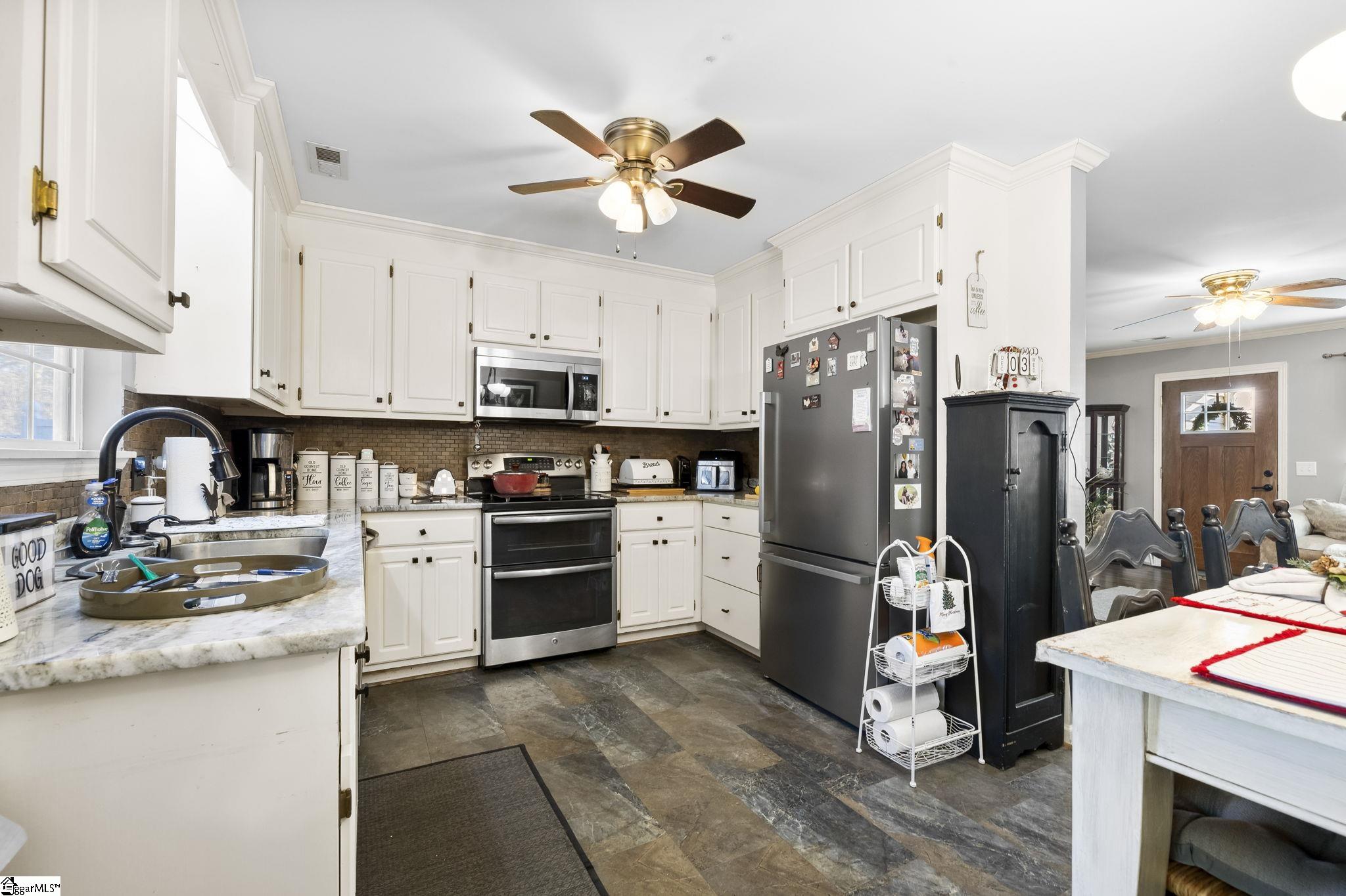 102 Merganser Court Liberty, SC 29657 - Photo 5 of 12