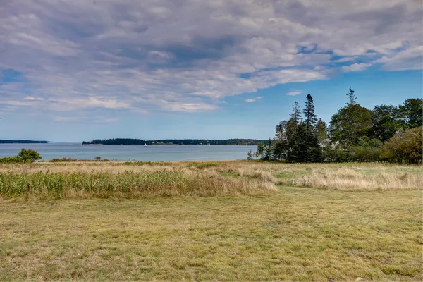 $1,395,000 | 435 Seawall Road, Southwest Harbor, ME 04679