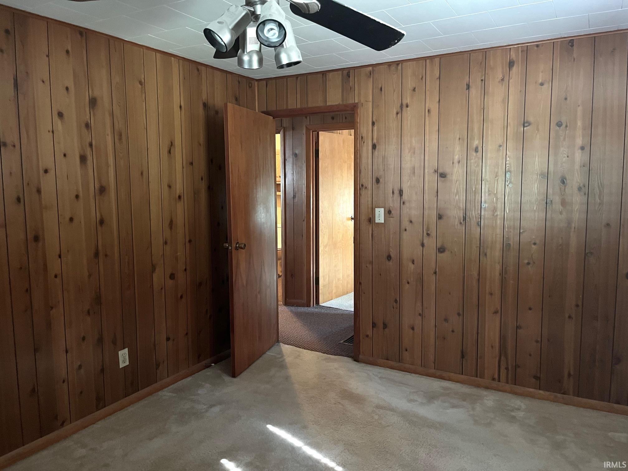 400 North Center Road Boonville, IN 47601 - Photo 27 of 36