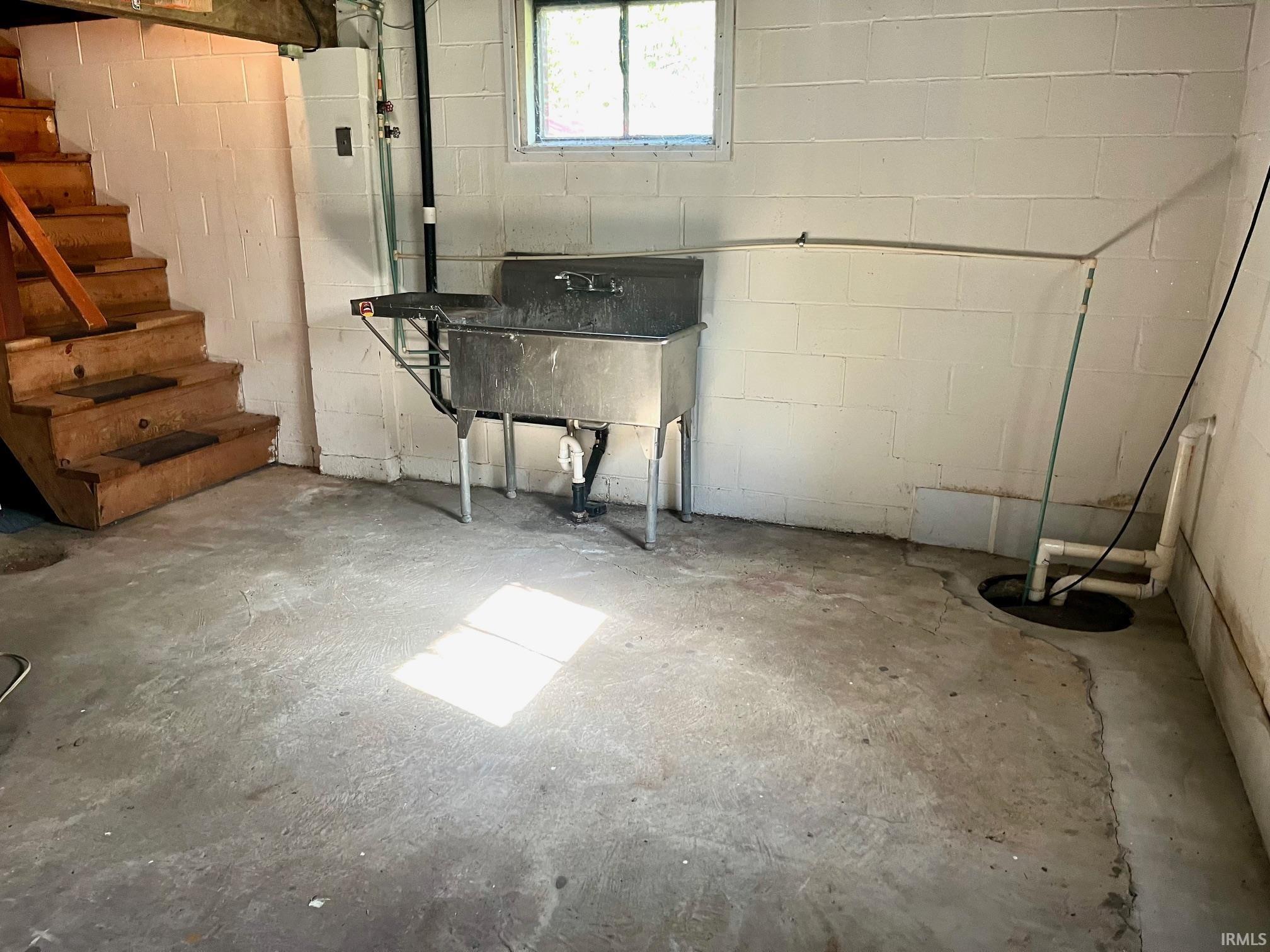 400 North Center Road Boonville, IN 47601 - Photo 28 of 36