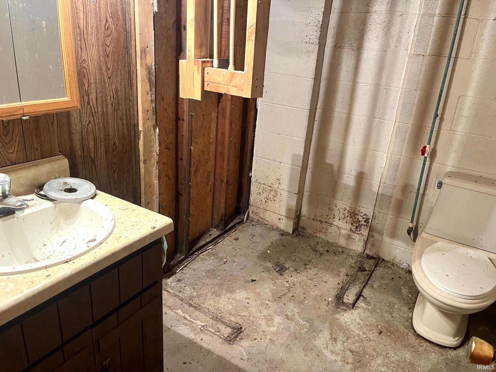 400 North Center Road Boonville, IN 47601 - Photo 34 of 36