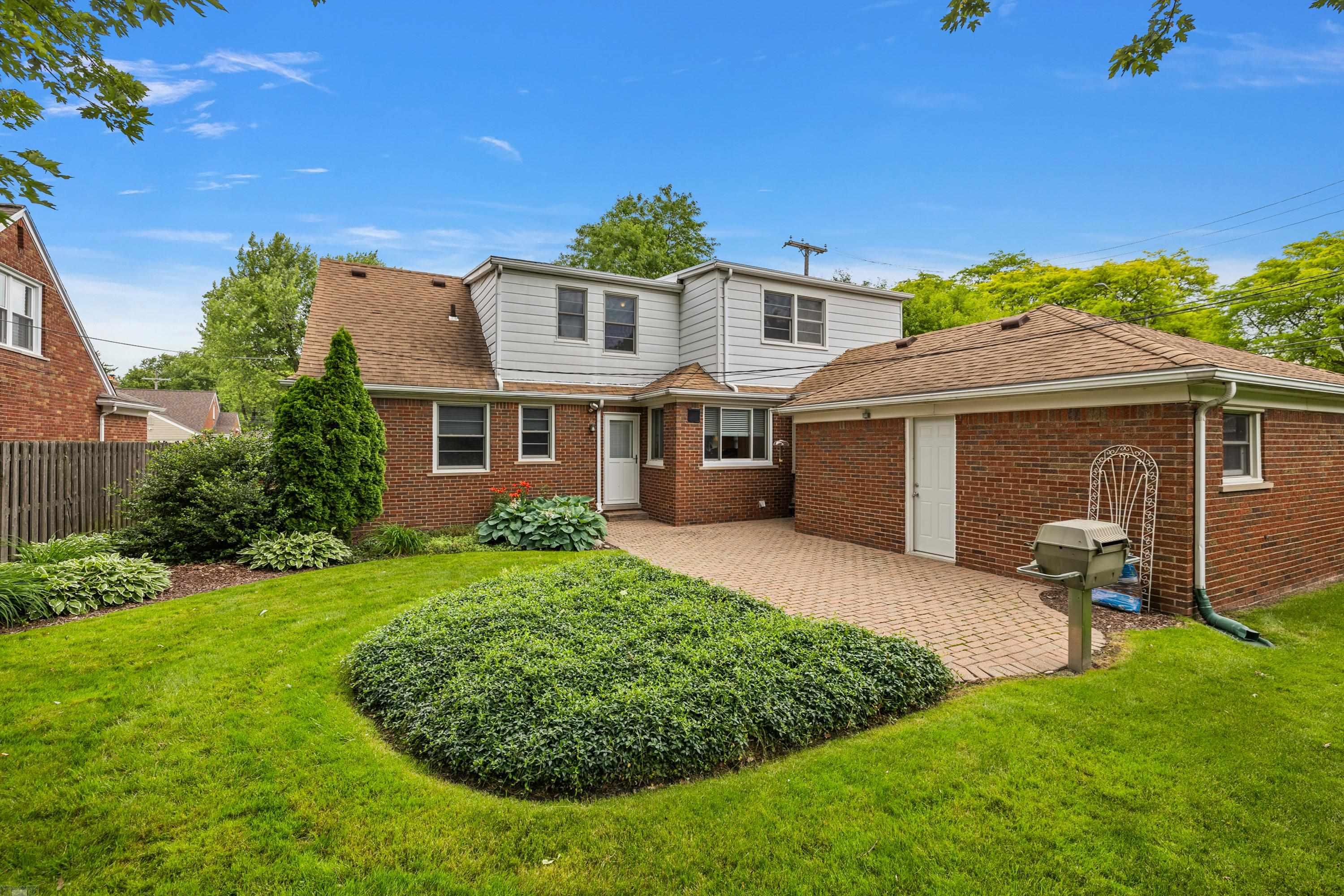 1437 Torrey Road Grosse Pointe Woods, MI 48236 - Photo 50 of 60