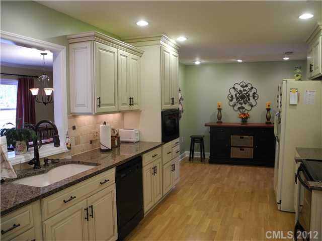 6403 Nesbit Road Waxhaw, NC 28173 - Photo 1 of 16