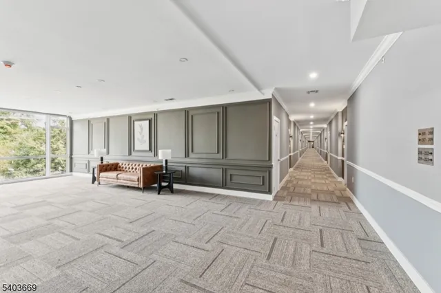 $2,365 | 140 West Webster Avenue, Unit 106, Roselle Park, NJ 07204