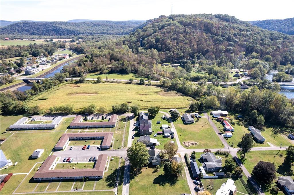 626 Sterner Street Confluence, PA 15424 - Photo 43 of 49 an aerial view of residential houses and outdoor space