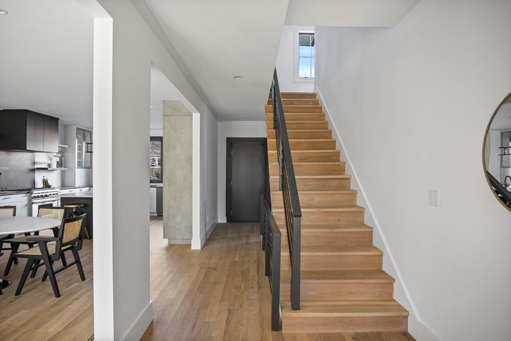33 Glenland Road, Unit 2 Brookline, MA 02467 - Photo 11 of 40 Gallery Image 11