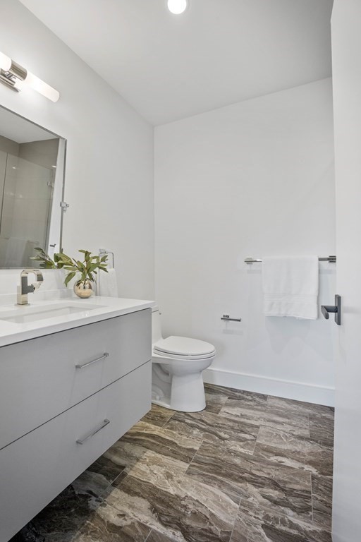 33 Glenland Road, Unit 2 Brookline, MA 02467 - Photo 25 of 40 Gallery Image 25