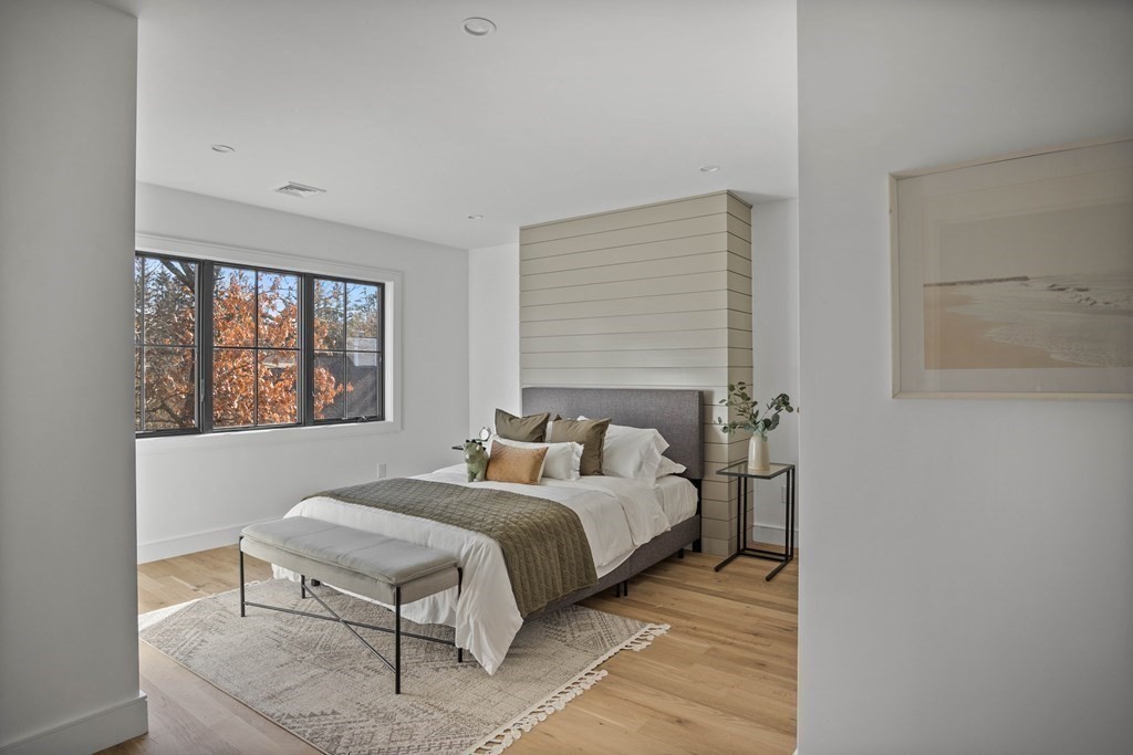 33 Glenland Road, Unit 2 Brookline, MA 02467 - Photo 26 of 40 Gallery Image 26