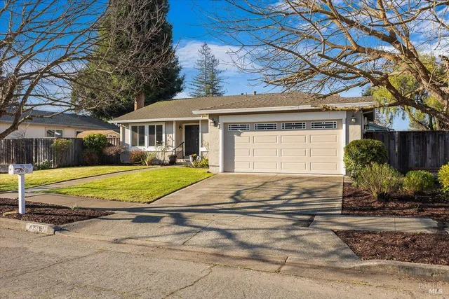 $799,000 | 4235 Leafwood Circle East, Santa Rosa, CA 95405