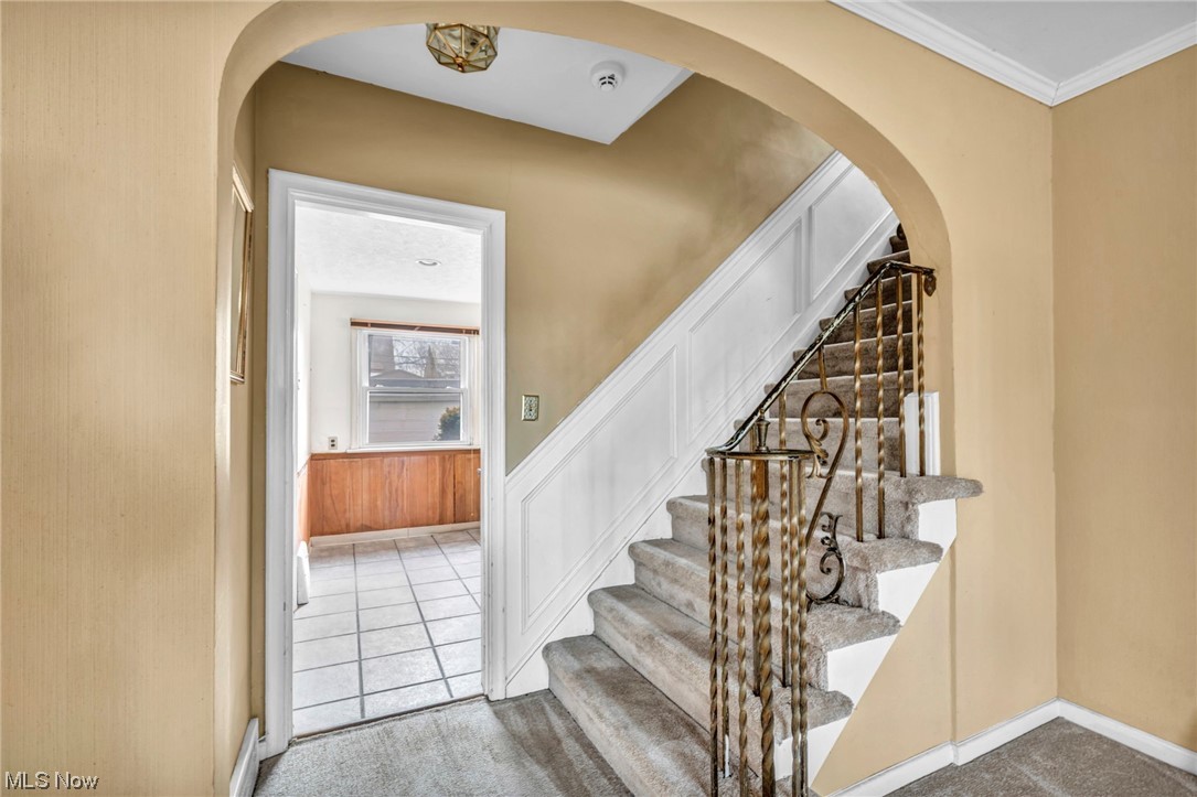3946 Lansdale Road Cleveland, OH 44118 - Photo 23 of 42 Hallway