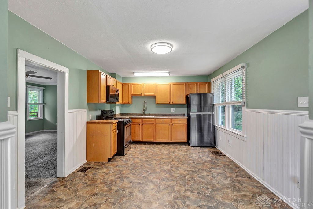 6598 Blue Rock Road Cincinnati, OH 45247 - Photo 3 of 23 Gallery Image 3