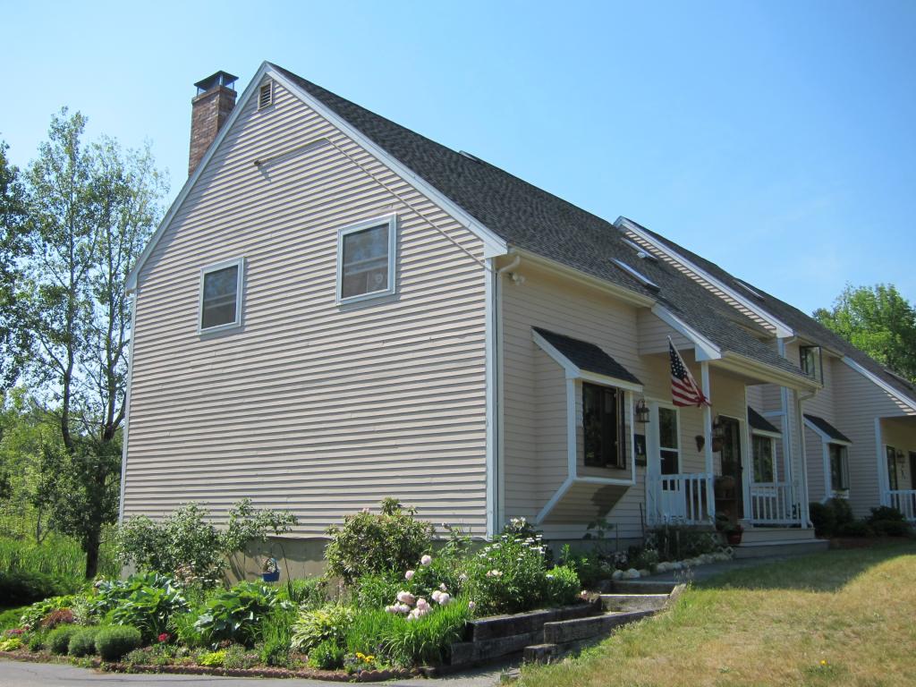 1102 B Montalona Road, Unit B Dunbarton, NH 03046 - Photo 4 of 28