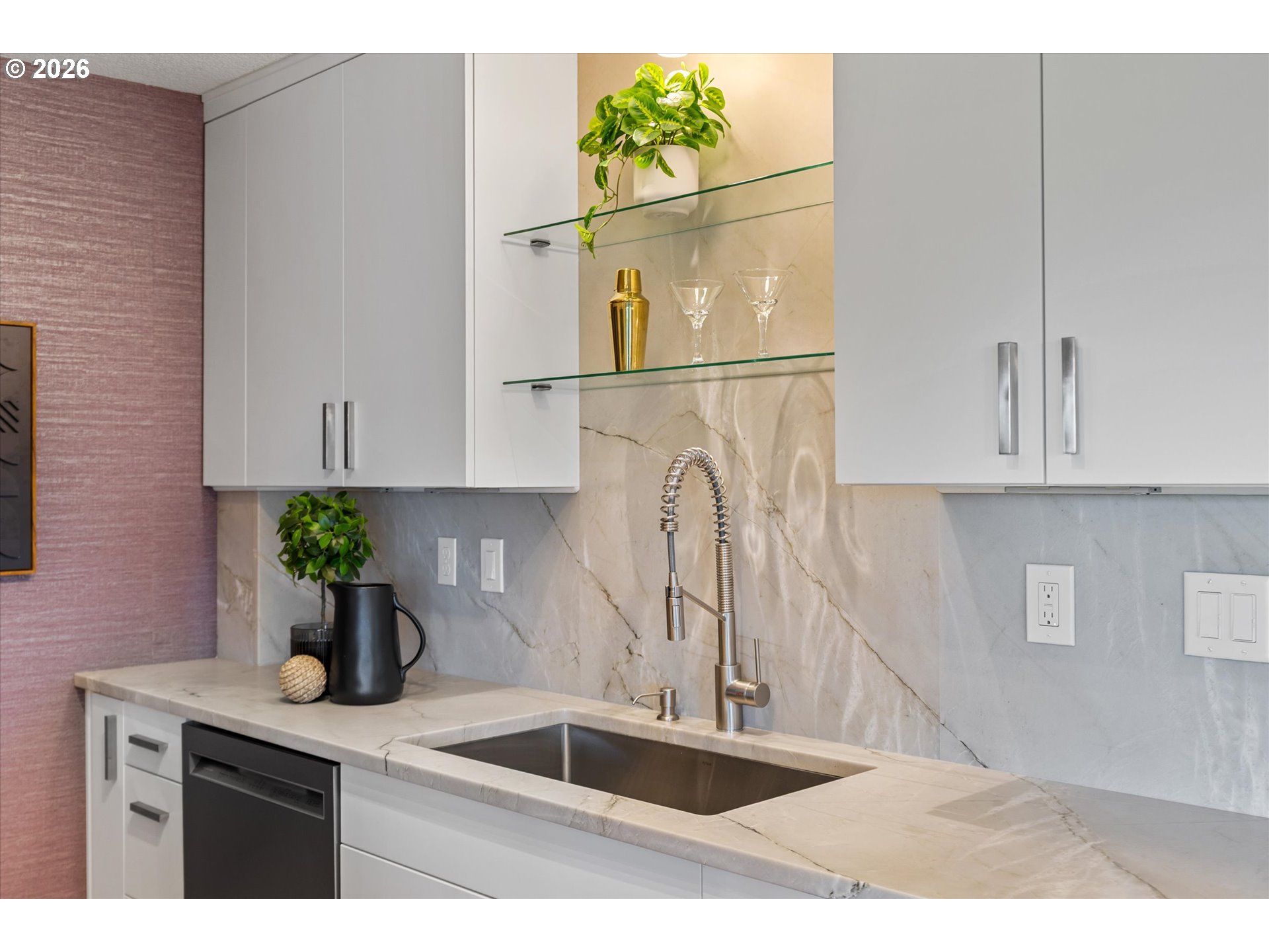 200 Southwest Burnham Road, Unit 311 Lake Oswego, OR 97034 - Photo 11 of 35 Gallery Image 11