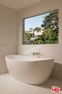 $3,295,000 | 257 Entrada Drive, Santa Monica, CA 90402