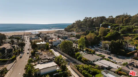 $3,295,000 | 257 Entrada Drive, Santa Monica, CA 90402