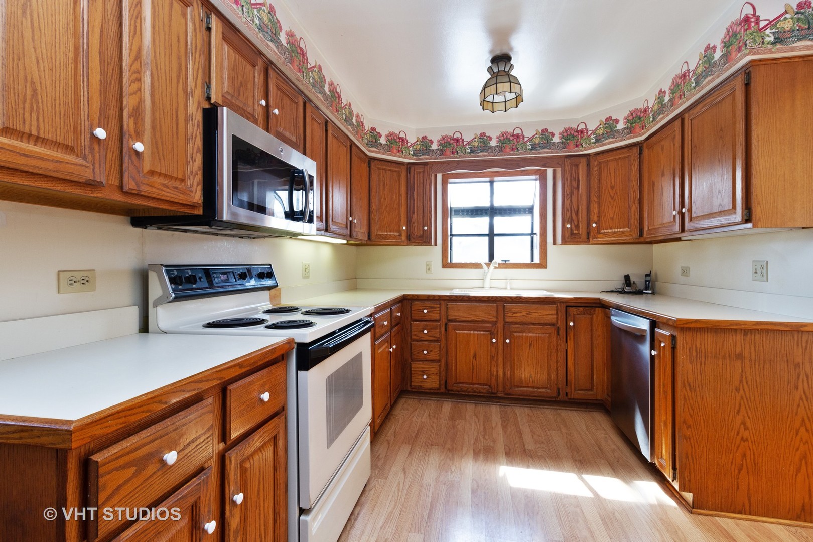1111 Hickory Road Homewood, IL 60430 - Photo 4 of 14