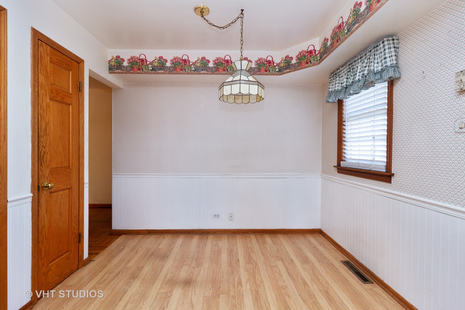 1111 Hickory Road Homewood, IL 60430 - Photo 6 of 14