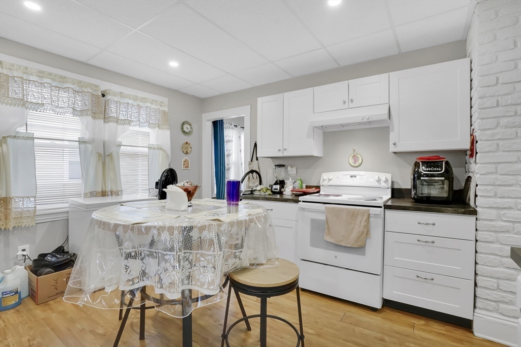 35-37 Narragansett Street Springfield, MA 01107 - Photo 11 of 41