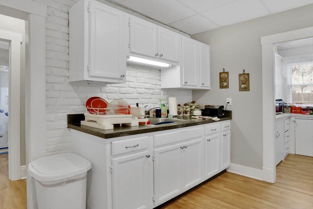 35-37 Narragansett Street Springfield, MA 01107 - Photo 13 of 41