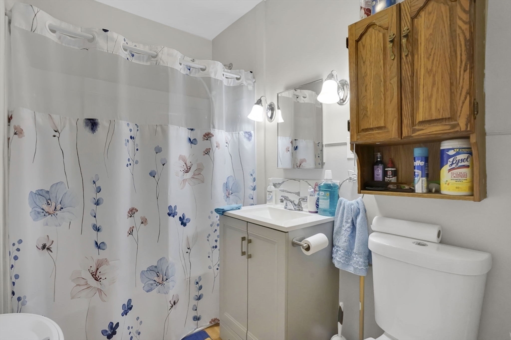 35-37 Narragansett Street Springfield, MA 01107 - Photo 17 of 41