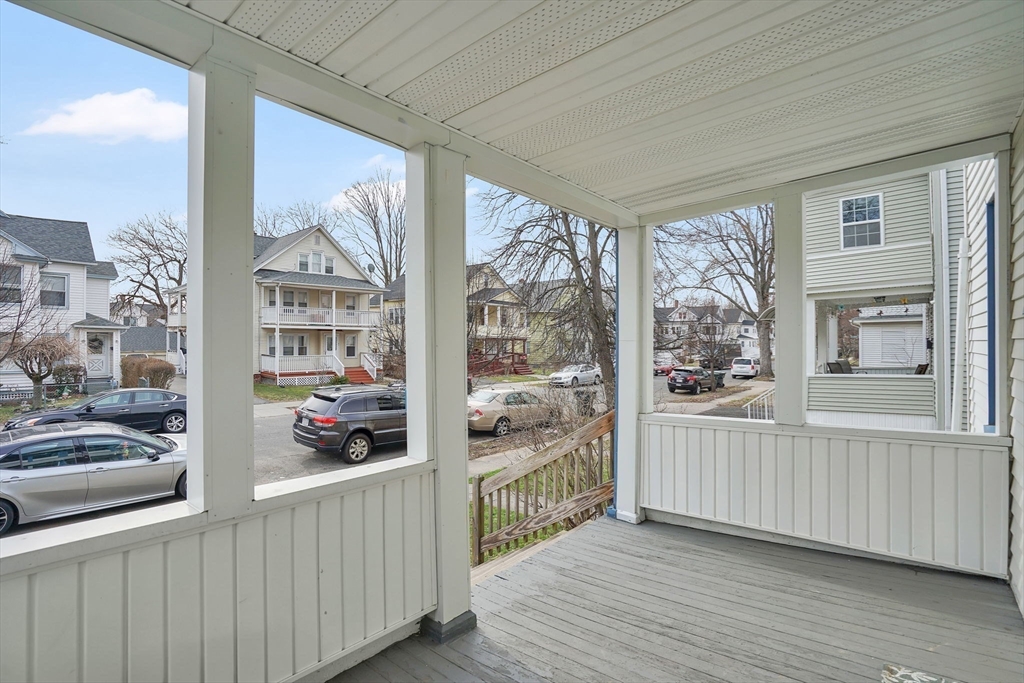 35-37 Narragansett Street Springfield, MA 01107 - Photo 4 of 41