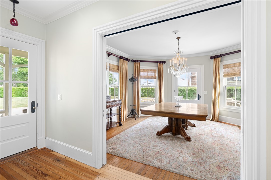 41 Ocean Road Narragansett, RI 02882 - Photo 13 of 50