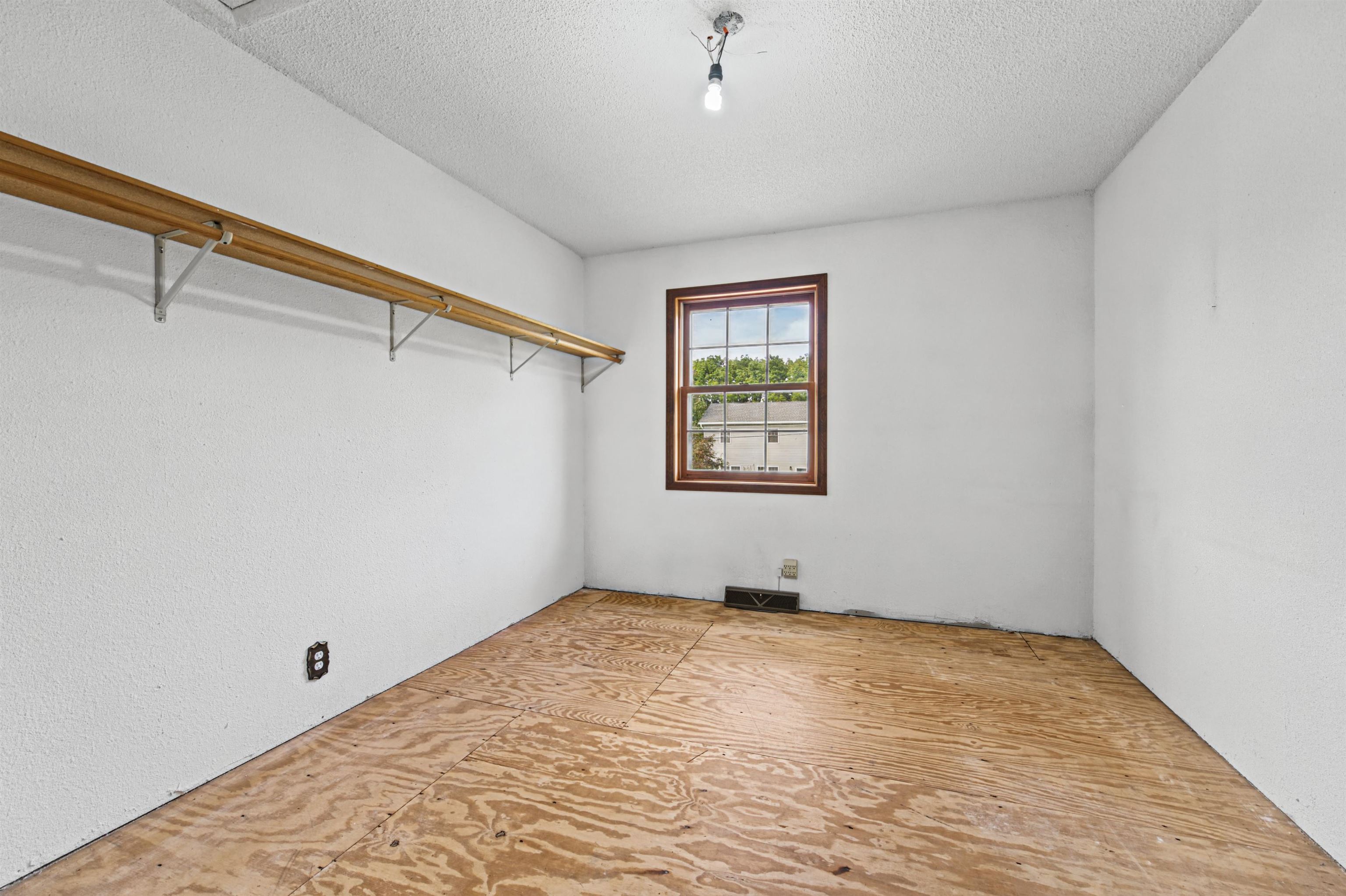 2131 Lancaster Heights Road Freeport, IL 61032 - Photo 25 of 43 Gallery Image 25