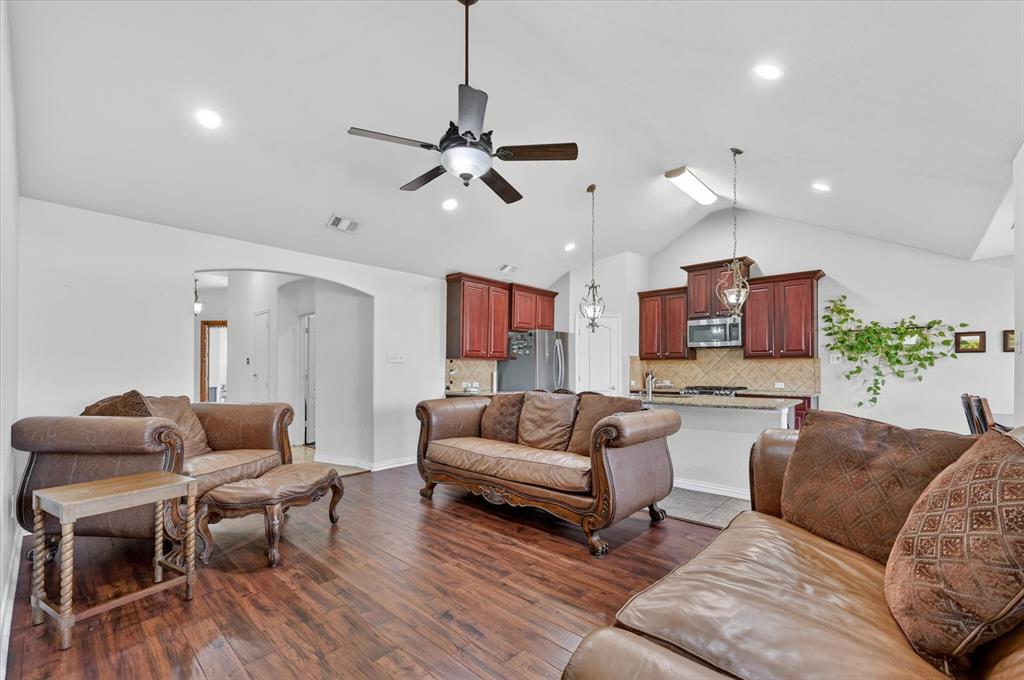 3812 Surf Street Denton, TX 76208 - Photo 15 of 33