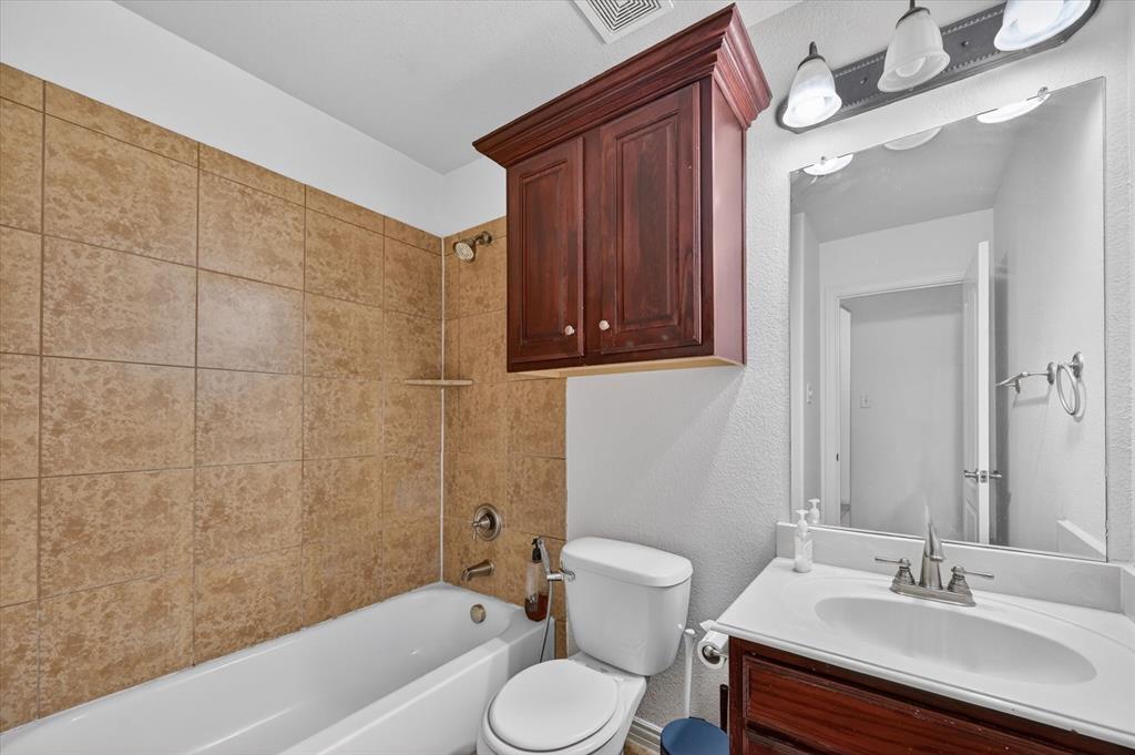 3812 Surf Street Denton, TX 76208 - Photo 16 of 33