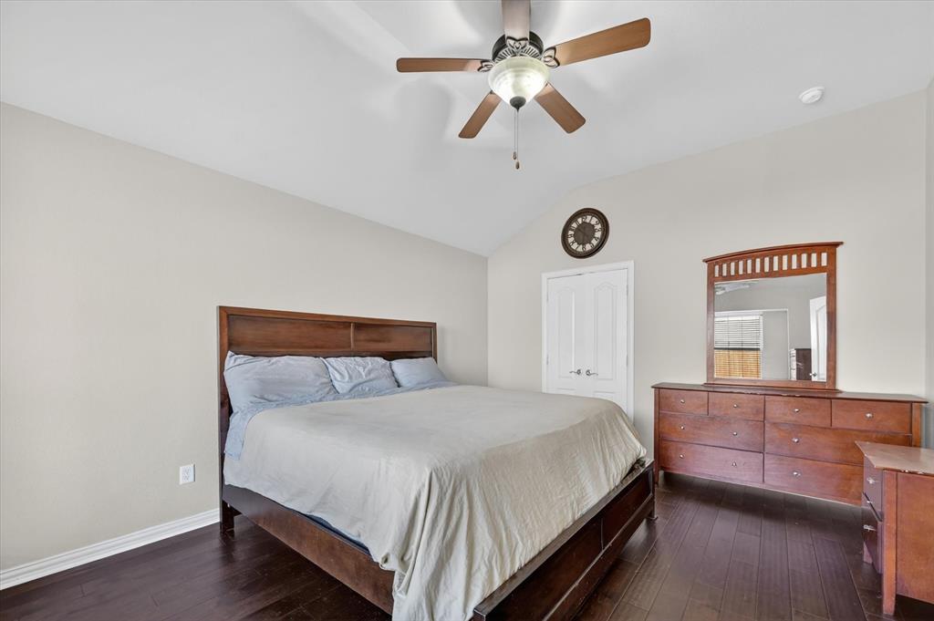 3812 Surf Street Denton, TX 76208 - Photo 21 of 33