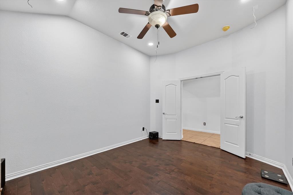 3812 Surf Street Denton, TX 76208 - Photo 26 of 33