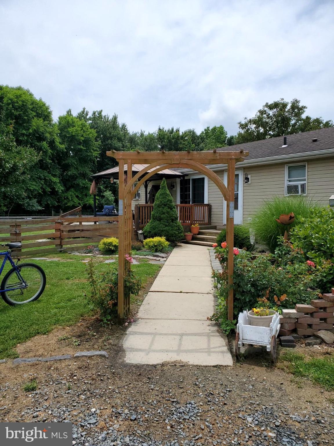 269 Walker School Road Townsend, DE 19734 - Photo 14 of 57 Arbour at rear walkway