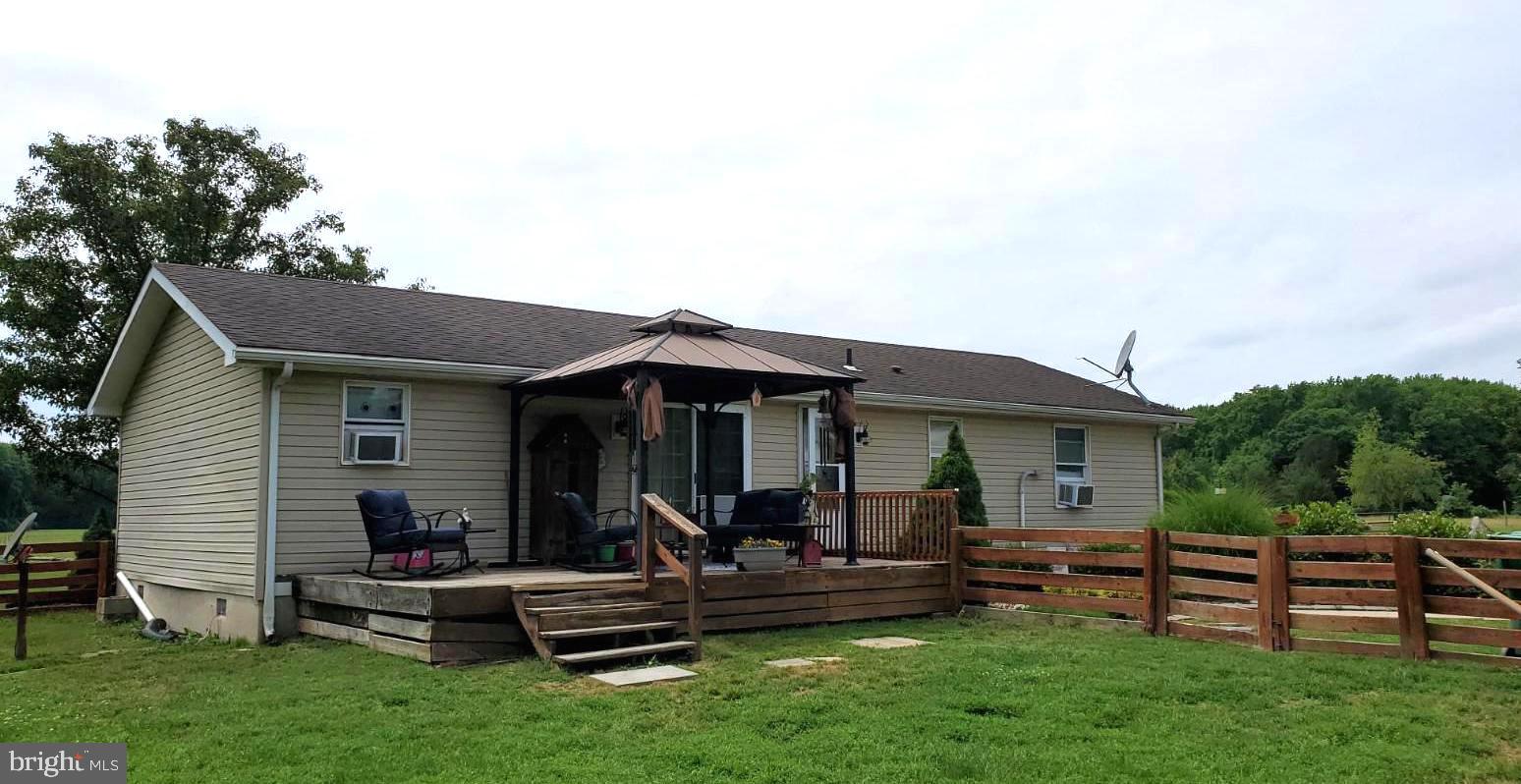 269 Walker School Road Townsend, DE 19734 - Photo 15 of 57 Metal Pergola on rear Deck