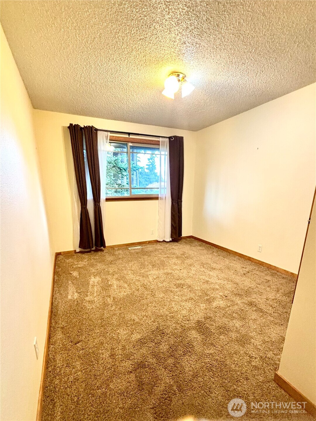 9844 173rd Avenue Southwest Rochester, WA 98579 - Photo 14 of 38