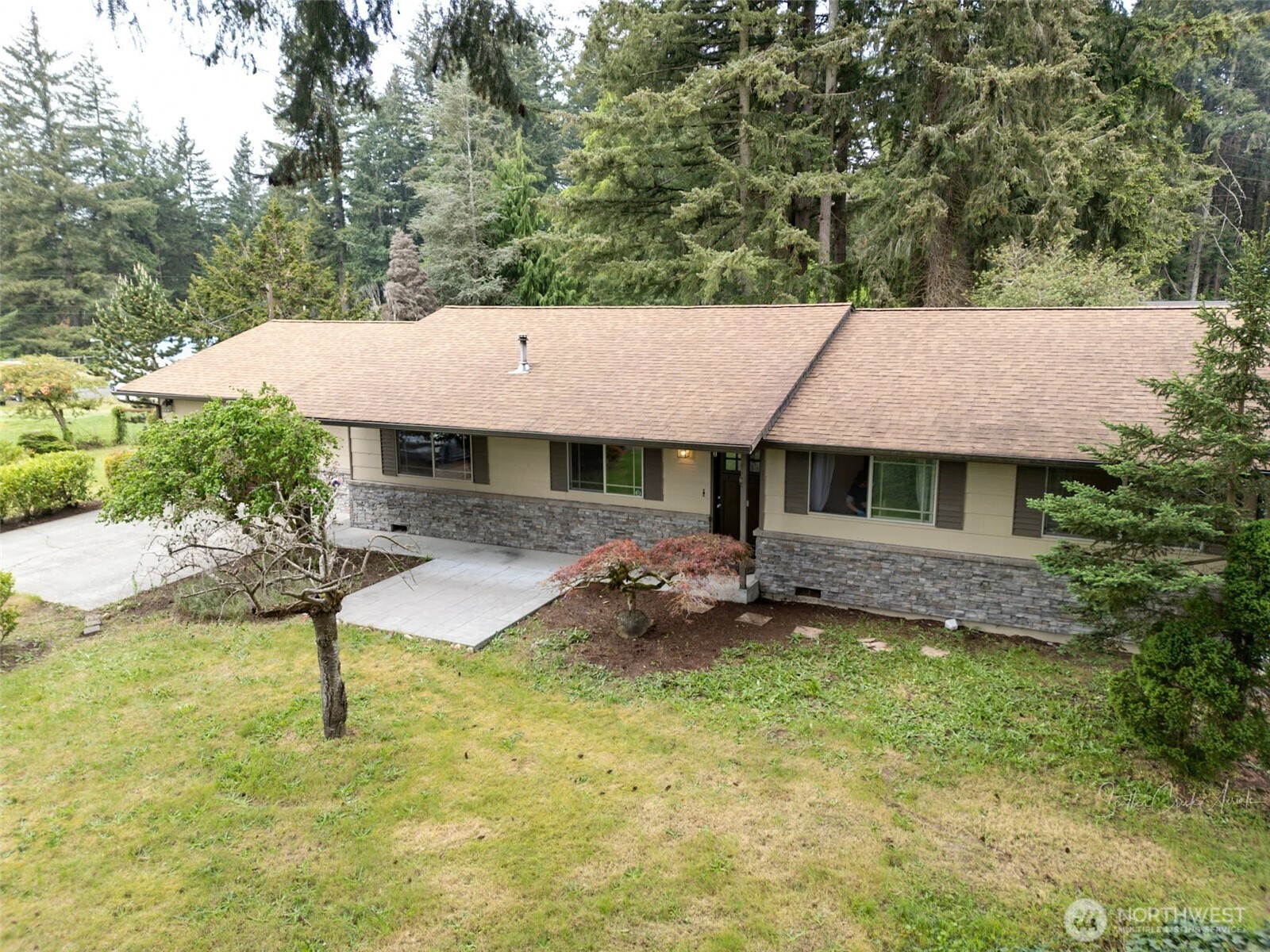 9844 173rd Avenue Southwest Rochester, WA 98579 - Photo 4 of 38