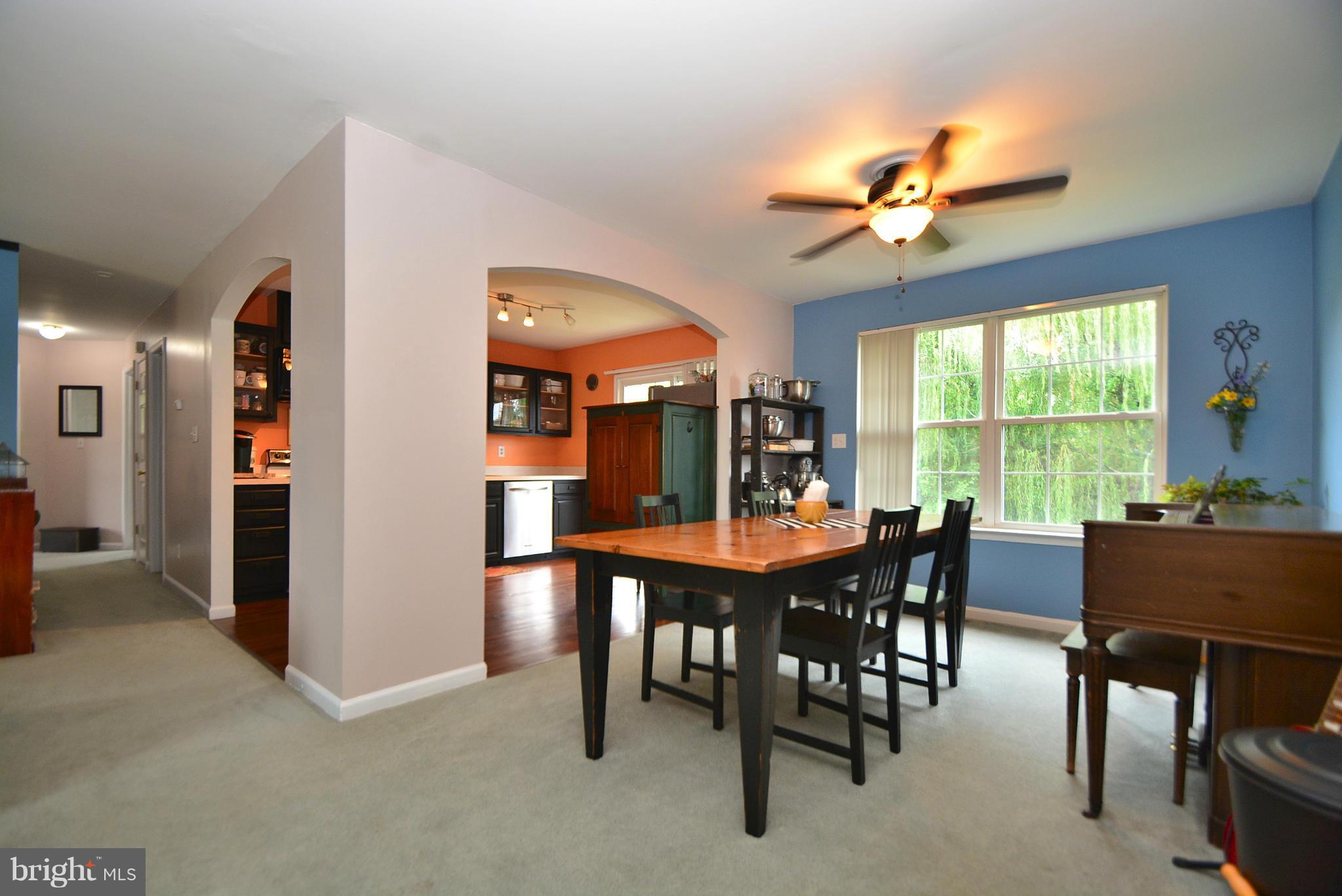 716 Carrollwood Road Baltimore, MD 21220 - Photo 8 of 30 Large table space