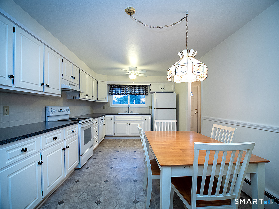 93 Centerbrook Road, Unit 93 Hamden, CT 06518 - Photo 6 of 32