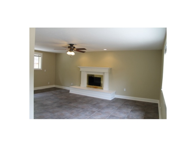 10282 Toledo Road Spring Valley, CA 91977 - Photo 8 of 15 Gallery Image 8