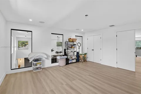 $3,975,000 | 12111 Northwest 5th Court, Plantation, FL 33325