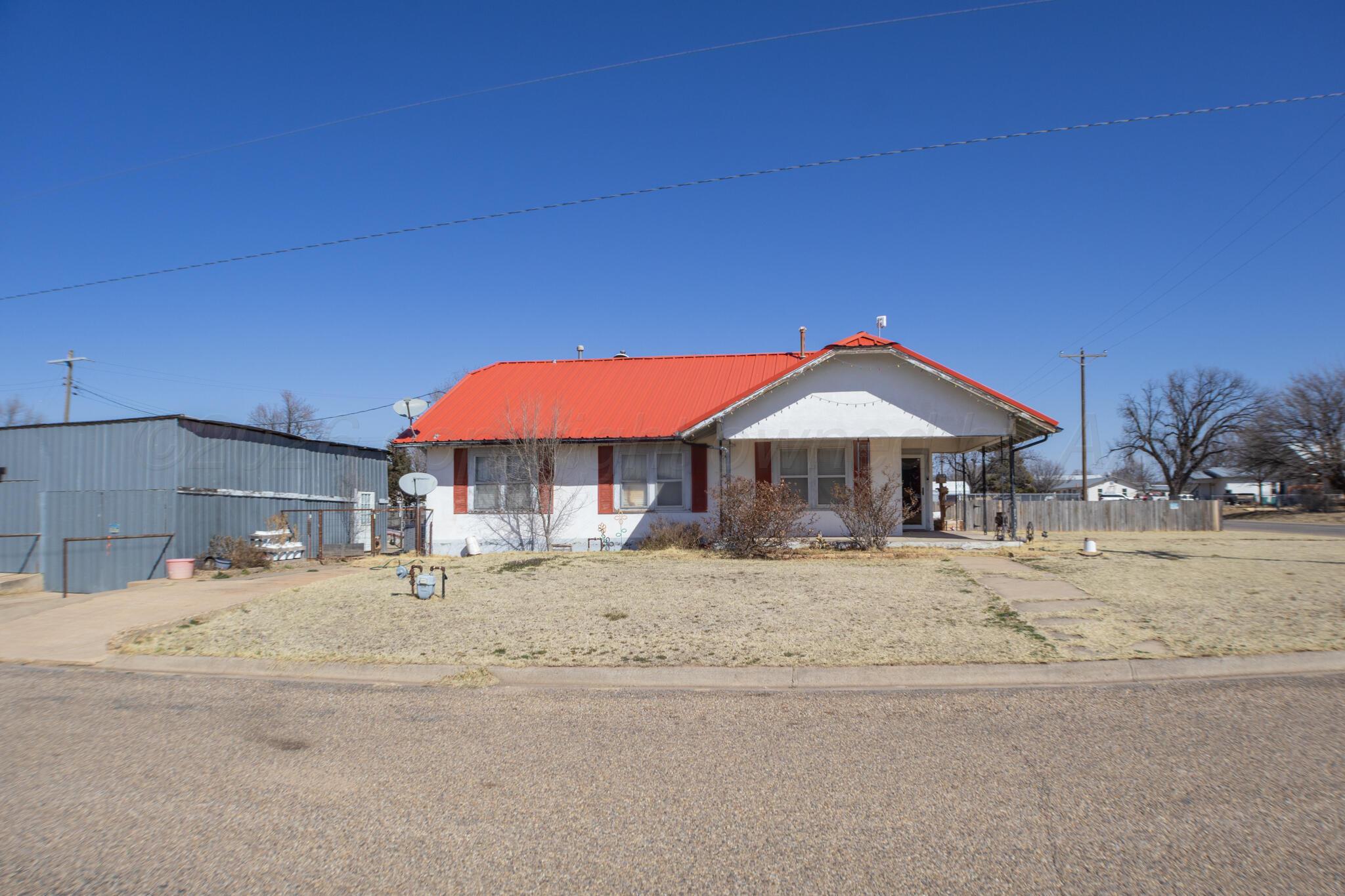 801 North Main Street McLean, TX 79057 - Photo 4 of 24 IMG_2177