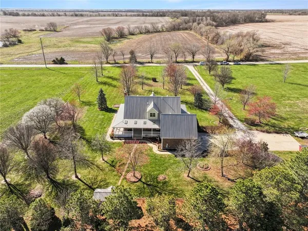 $429,000 | 15649 Elm Branch Road, Windsor, MO 65360