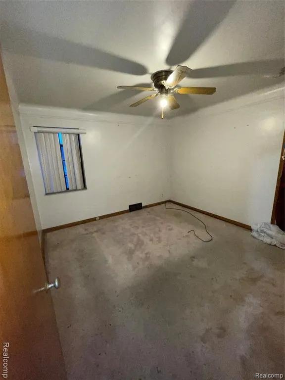 5765 Devonshire Road Detroit, MI 48224 - Photo 11 of 12 IMG_1830.jpg