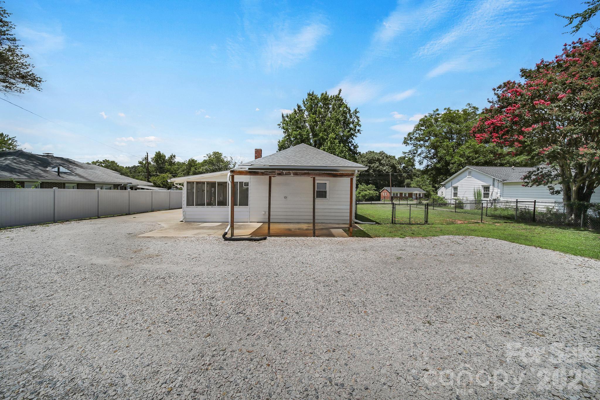 207 Faulkner Street Clover, SC 29710 - Photo 36 of 43